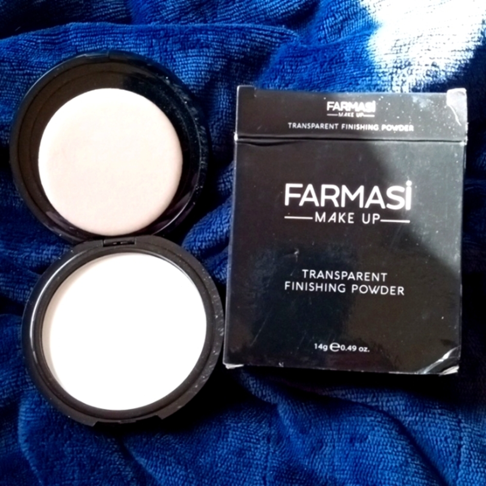 Farmasi Transparent Finishing Powder